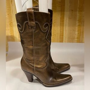 Steve Madden Women's Gold and Brown Boots silverado vintage Y2K